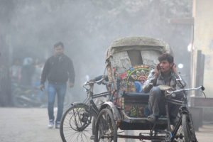 2016年12月，印度北部城市阿拉哈巴德的雾霾。