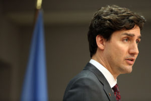 加拿大总理贾斯汀·特鲁多（Justin Trudeau）在2016年4月在巴黎协定的新闻发布会上。