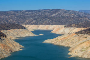 奥罗维尔湖（Lake Oroville）是加利福尼亚州奥罗维尔大坝后面的水库，9月1日在近乎纪录的低水平上。由于干旱，该大坝自8月5日以来就一直没有运作。
