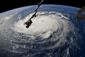 9月10日，国际空间站拍摄的飓风佛罗伦萨。