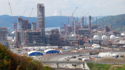 壳牌的乙烷饼干工厂在建Monaca,宾夕法尼亚州。