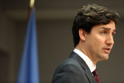 加拿大总理贾斯汀·特鲁多（Justin Trudeau）在2016年4月在巴黎协定的新闻发布会上。