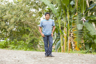 Levi Sucre Romero在他位于哥斯达黎加Talamanca的社区中。