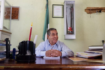 路易斯·阿道夫·阿尔卡塔拉·努涅斯（Luis AdolfoAlcántararaNuñez），托特佩克镇市政府。
