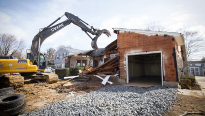 新泽西州的萨德维尔的房屋于2014年被拆除，作为国家的蓝色Acres收购计划的一部分。