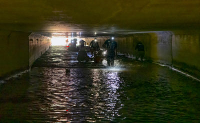 探险队穿过295号州际公路附近的隧道和新泽西收费公路。