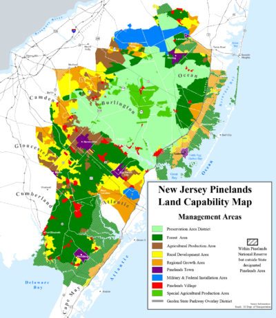 Pinelands国家保护区及其周围及其周围的开发和土地使用图。