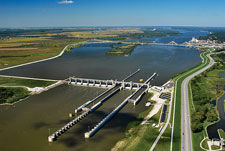 锁和大坝在现代密西西比河