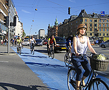 骑自行车在哥本哈根